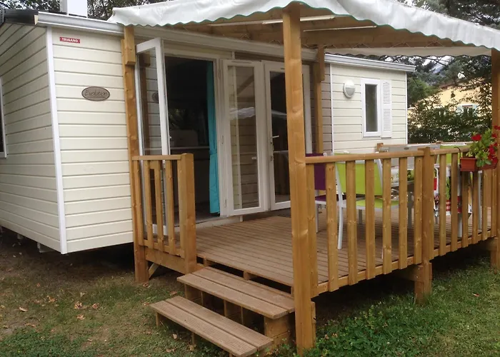 Camping Frédéric Mistral