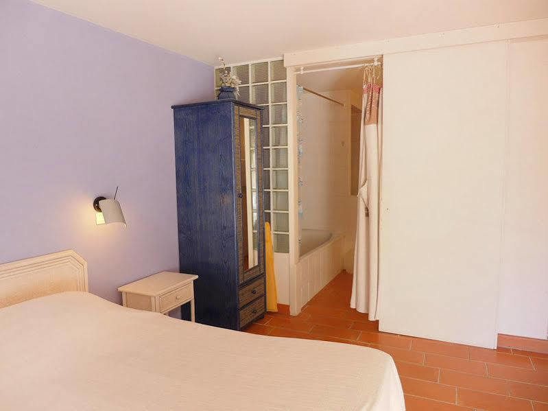 Frédéric Mistral Camping 2*
